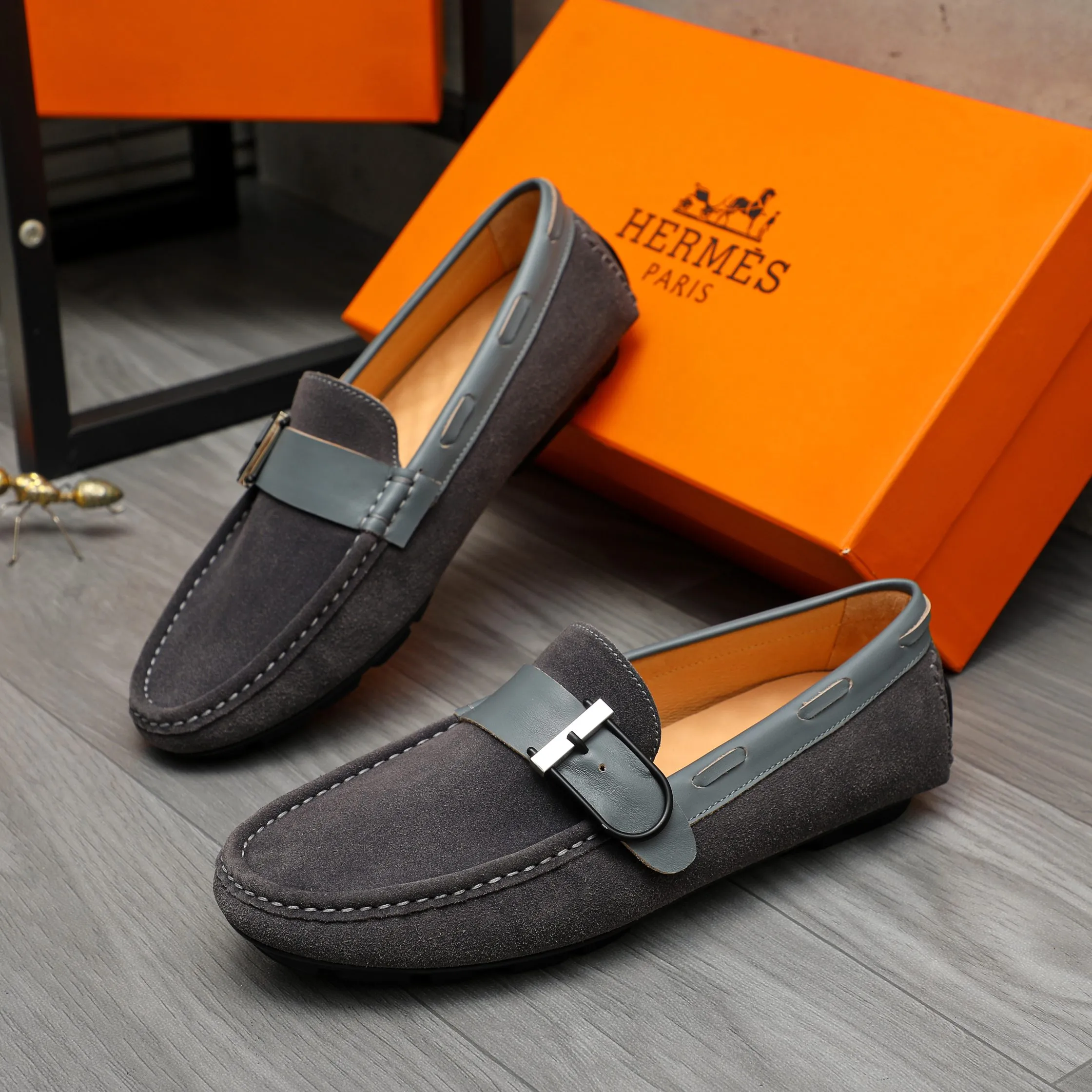 P380 Product trademark: HERMES "Hermes" casual slip-on men's shoes Regular size: 38-44 Product material: Selected frosted cowhide upper, pigskin lining, rubber outsole